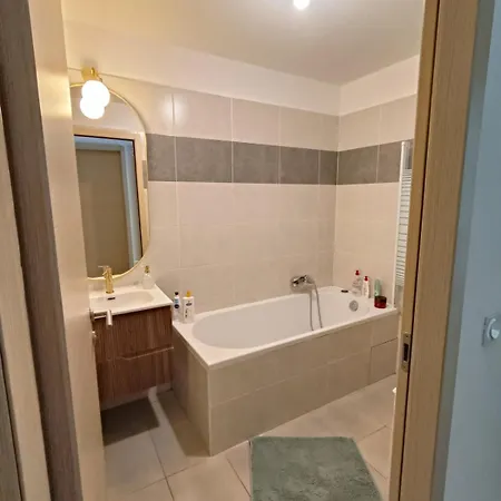 Evasion Ensoleille A 5 Minutes De *