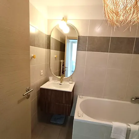 Evasion Ensoleillé à 5 Minutes De Apartamento Bastia (Corsica)
